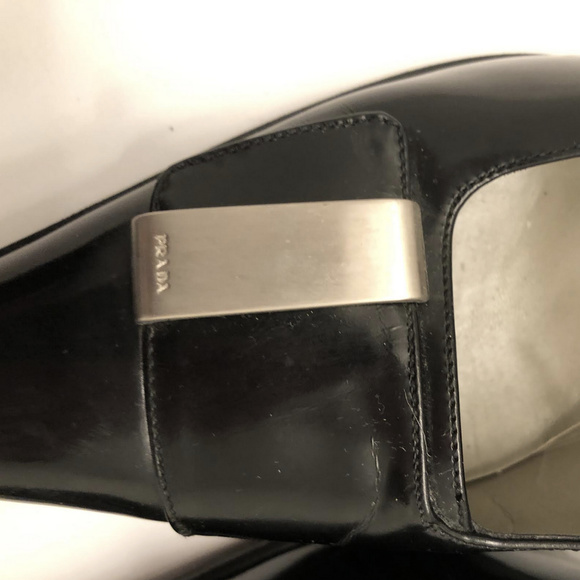 Prada black shoes with point toes and chunky heels - Picture 3 of 8